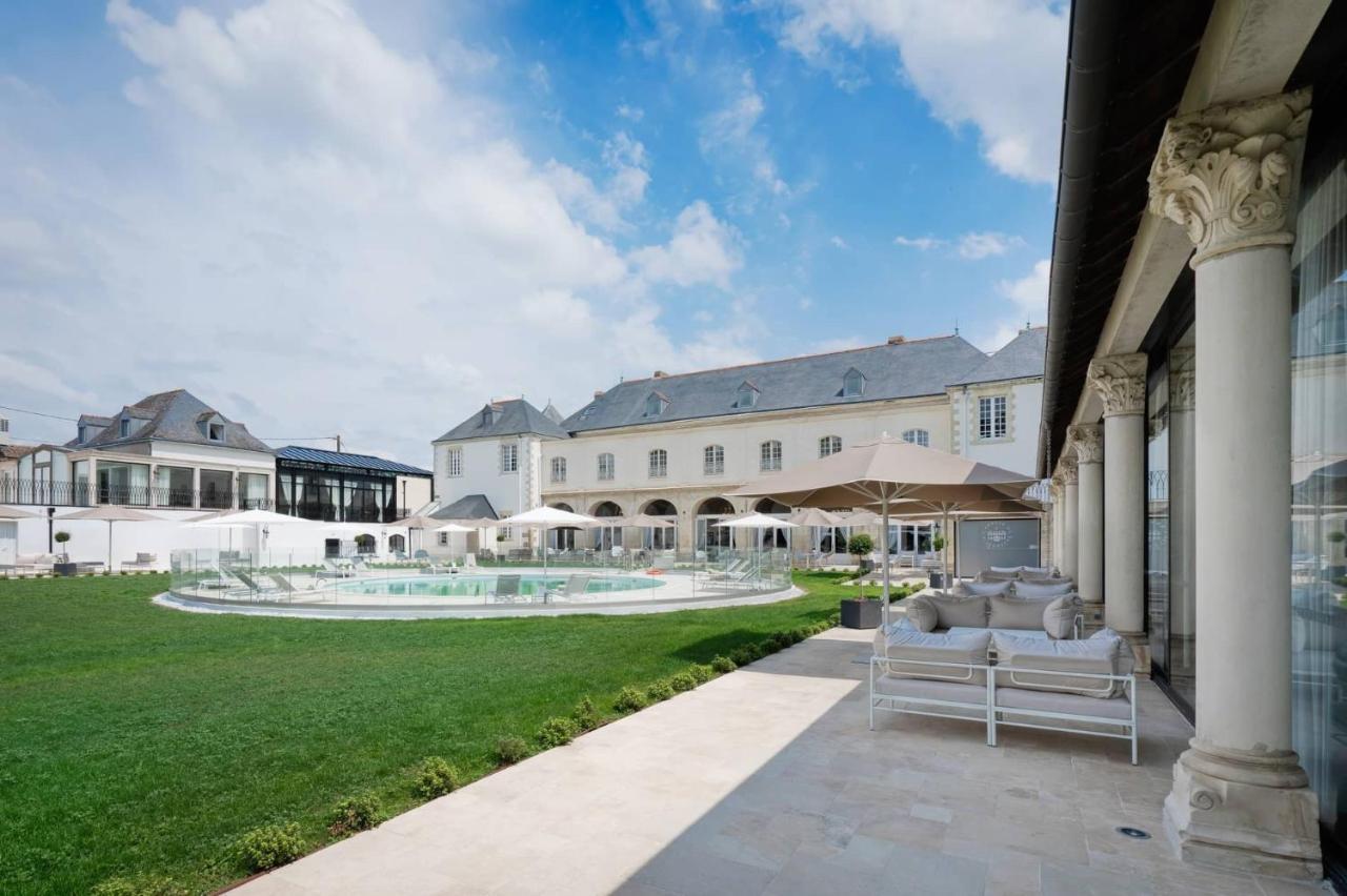 L'Abbaye De Villeneuve Les Sorinières Exterior foto